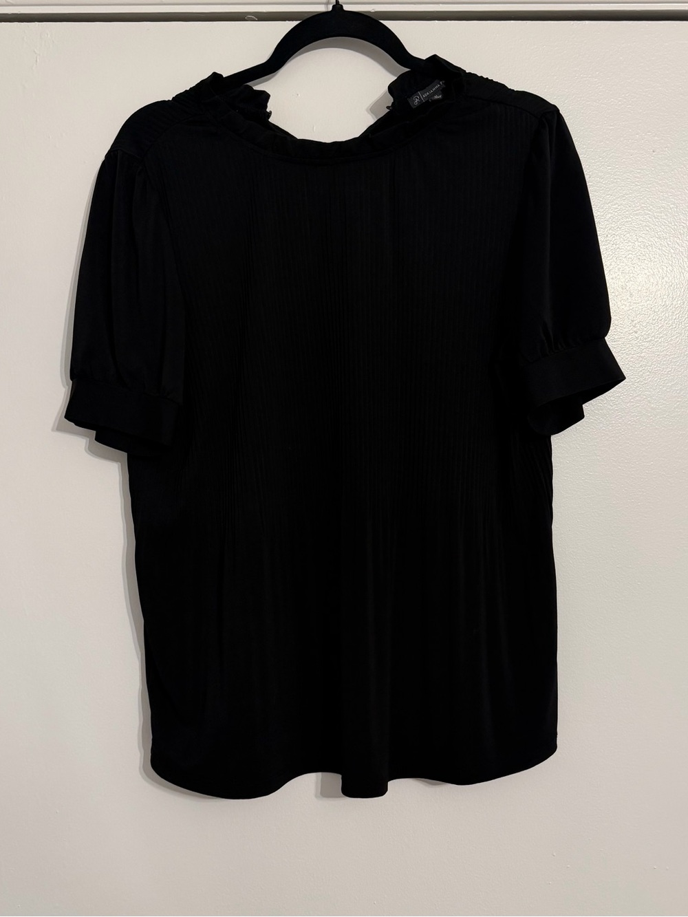 Adrianna Papell Black Short Puff Sleeve Ruffle Neck Top - Size M